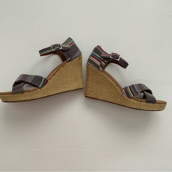 Toms Sienna striped strappy wedge sandals size 9.5 W - Picture 10 of 10